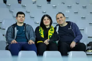 ΦΩΤΟΣ από τις κερκίδες στο Απόλλων - ΑΕΚ