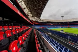 Αγοράζει το «De Kuip» και διαθέτει 70 εκατ. ευρώ σε ανακαινίσεις η Φέγενορντ