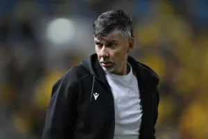 ΑΠΟΕΛ - ΑΕΛ: Ανατροπή και σπουδαίο διπλό με Μακρή στο 90+6'!