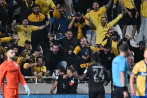 ΑΠΟΕΛ - ΑΕΛ: Ανατροπή και σπουδαίο διπλό με Μακρή στο 90+6'!