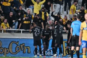 ΑΠΟΕΛ - ΑΕΛ: Ανατροπή και σπουδαίο διπλό με Μακρή στο 90+6'!