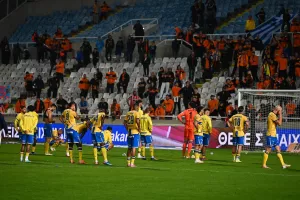 ΑΠΟΕΛ - ΑΕΛ: Ανατροπή και σπουδαίο διπλό με Μακρή στο 90+6'!