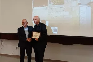 ΑΝΟ/Τιμήθηκε η Επιτροπή Πετόσφαιρας για τον αγώνα επιβίωσης του τμήματος Πετόσφαιρας Ανδρών