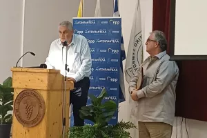 ΑΝΟ/Τιμήθηκε η Επιτροπή Πετόσφαιρας για τον αγώνα επιβίωσης του τμήματος Πετόσφαιρας Ανδρών