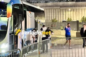 (Φώτος Kerkida) Η άφιξη της Εθνικής 