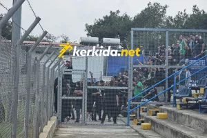 (Φώτος Kerkida) Μαζικά και στο Ακρωτήρι 