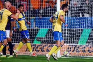 ΑΠΟΕΛ-Εθνικός: Επιβλητική ανατροπή με 4αρα! (φώτος)