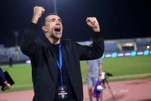Με σφιγμένες γροθιές ΚΑΙ την Τετάρτη!