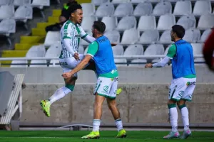 Η Ομόνοια κρατούσε τη νίκη, ο Διαμαντάκος στο 98' το μοίρασε!!