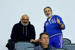 ΕΔΩ...Απόλλων!