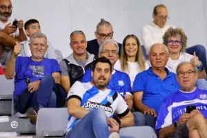 ΦΩΤΟΣ από τις κερκίδες στο Απόλλων - ΑΕΚ