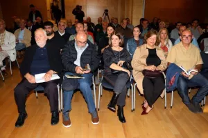 "Με τους θεούς του Ολύμπου" (Φώτος)