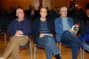 "Με τους θεούς του Ολύμπου" (Φώτος)