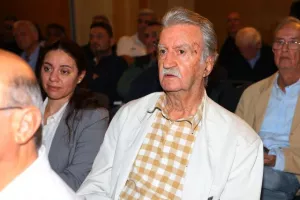 "Με τους θεούς του Ολύμπου" (Φώτος)