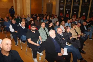 "Με τους θεούς του Ολύμπου" (Φώτος)
