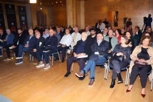 "Με τους θεούς του Ολύμπου" (Φώτος)