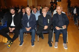 "Με τους θεούς του Ολύμπου" (Φώτος)