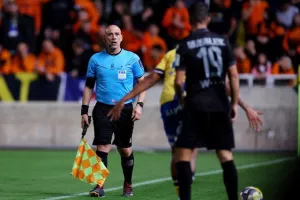 ΑΠΟΕΛ - ΑΕΛ: Ανατροπή και σπουδαίο διπλό με Μακρή στο 90+6'!