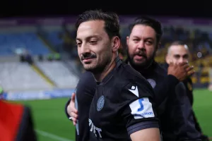 ΑΠΟΕΛ - ΑΕΛ: Ανατροπή και σπουδαίο διπλό με Μακρή στο 90+6'!