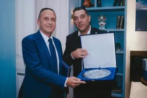 Γεύμα... σε Βιγιαρεάλ: "Ας πιούμε στο fair play, τη φιλία και έναν συναρπαστικό αγώνα"