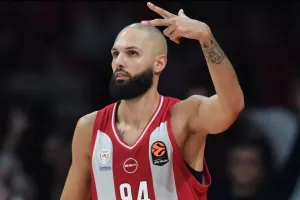 Ολυμπιακός – Παρί 98-86: Άντεξε στην παράνοια με ξέσπασμα Φουρνιέ