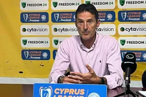 Ερώτηση Kerkida μετά τη νέα ήττα: "Σκέφτεστε την παραίτηση";