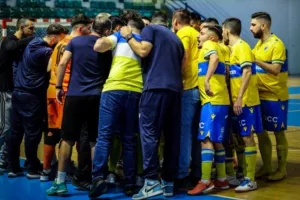 ΑΠΟΕΛ/ Έκτη νίκη με εξάρα και... παραμονή στην κορυφή 