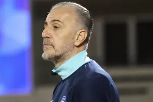“Απολαμβάνω αυτούς τους ποδοσφαιριστές, κάναμε ένα ώριμο παιχνίδι, είμαστε στον σωστό δρόμο”