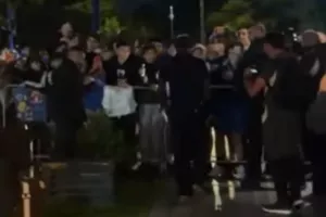 Αποθέωση για Βινίσιους: Ο μοναδικός που υπέγραψε αυτόγραφα 