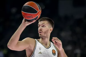 Πετρούσεβ και Ράιτ έκριναν την “τρελή” ματσάρα στο Ντουμπάι