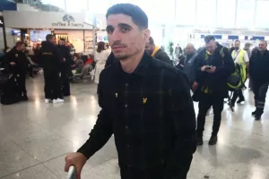 Η αποστολή της ΑΕΚ πέταξε για Φλωρεντία