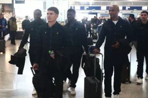 Η αποστολή της ΑΕΚ πέταξε για Φλωρεντία