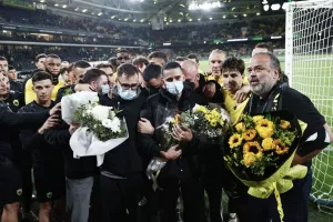 Συγκίνηση στην OPAP Arena: Παίκτες και Ηλιόπουλος τίμησαν τη μνήμη του 20χρονου