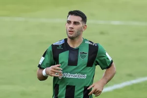 Ανανέωσε με Πική