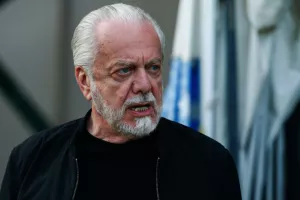 Ντε Λαουρέντις: «Τα πρωταθλήματα δεν πρέπει να έχουν διακοπές»