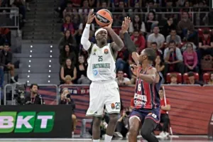 Το buzzer beater του Ναν κόντρα στην Μπασκόνια στην κορυφή του top-5 του Οκτωβρίου (Βίντεο)