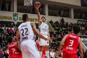 Πήρε το θρίλερ με τη Χάποελ Τελ Αβίβ και συνεχίζει την αναρρίχηση η Ρεάλ Μαδρίτης!
