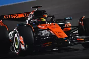 «Έκλεψε» την pole position στο φινάλε από τον Νόρις με ρεκόρ πίστας ο Πιάστρι!