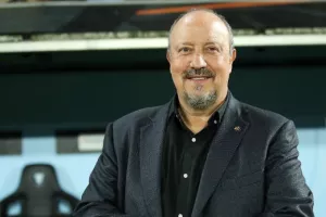 Μπενίτεθ: «Χαρούμενος που είδα τους οπαδούς μας χαμογελαστούς»