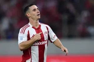 Αυτή είναι η ενδεκάδα των ερυθρόλευκων για τη μάχη με τους μερένχες