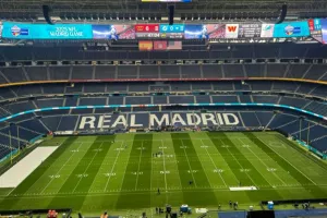 To «Μπερναμπέου» μετατράπηκε σε γήπεδο American football!