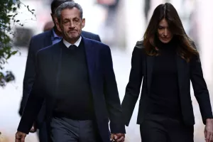 Κρίσιμη ημέρα για τον Σαρκοζί: Εξετάζεται το αίτημα αποφυλάκισής του