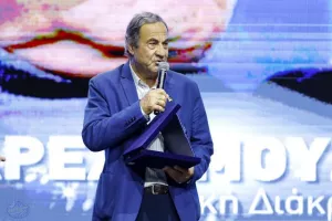 Mουσκάλλης για τα Χριστούγεννα/Η αγάπη και η ταπεινότητα