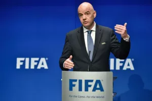 Ινφαντίνο: "Οφσάιντ μόνο αν ο επιτιθέμενος είναι εντελώς μπροστά..."