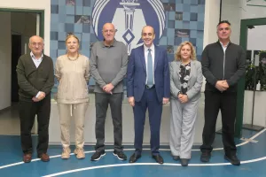 Συνάντηση με τον Δήμαρχο Πάφου για τις αθλητικές υποδομές της πόλης