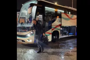 Έφτασε...το ΑΠΟΕΛ (ΒΙΝΤΕΟ Kerkida)