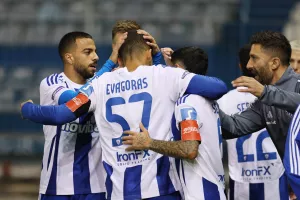 Λύτρωση στο φινάλε και έφυγε για ''16'' με Χαραλάμπους και Μπέζους!