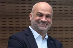 Επίσημα... τίτλοι τέλους με Θύμιο Αγαθοκλέους 