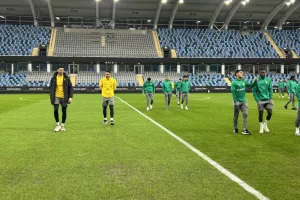 (Φώτος kerkida) Βόλτα των παικτών στο “Gamla Ullevi”