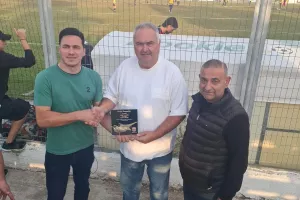 Ευχαριστίες του Ερμή στον Δημήτρη Μάναρη